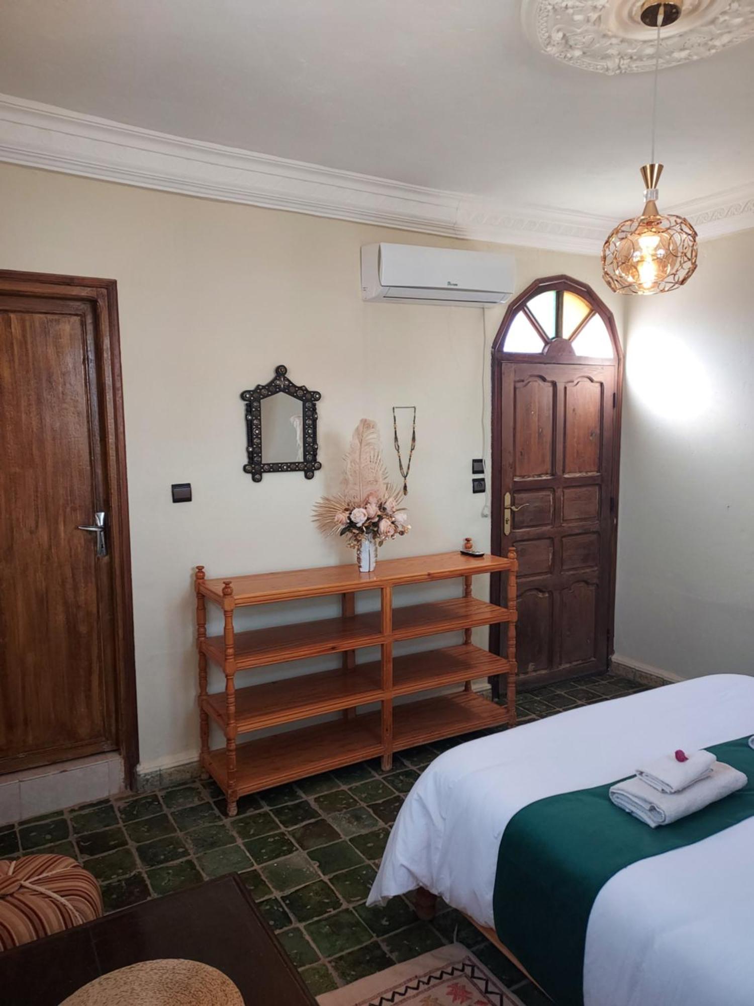 Riad Ma Bonne Etoile Oulad Driss Стая снимка